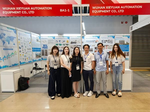Wuhan Xieyuan customers at the 2025 Vietnam Exhibition